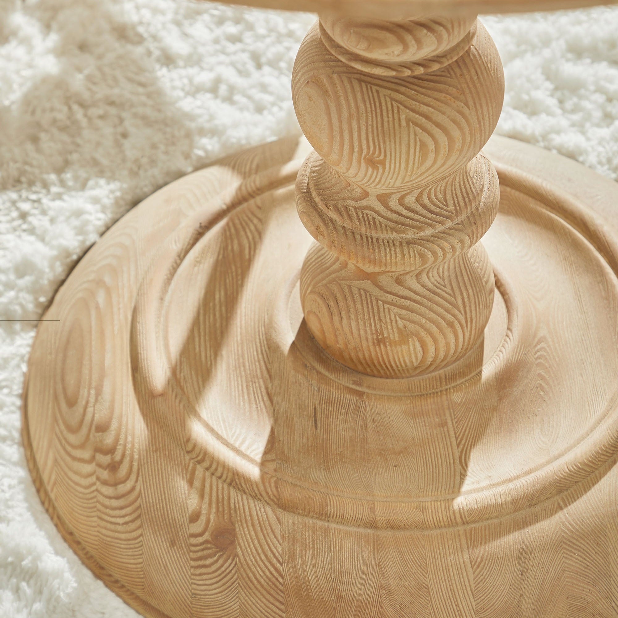 Chelsea 42" Round Dining Table