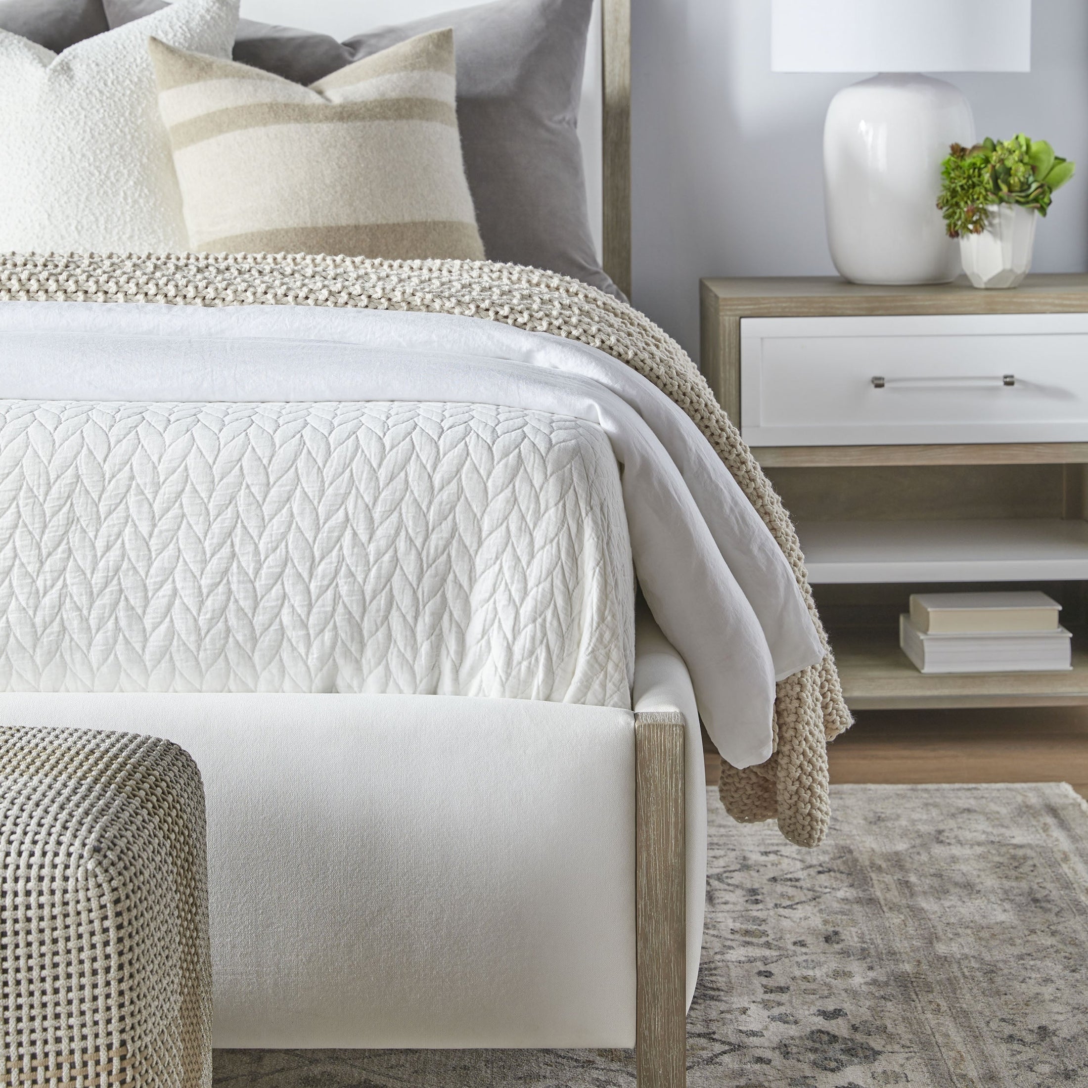 Emmett Queen Bed