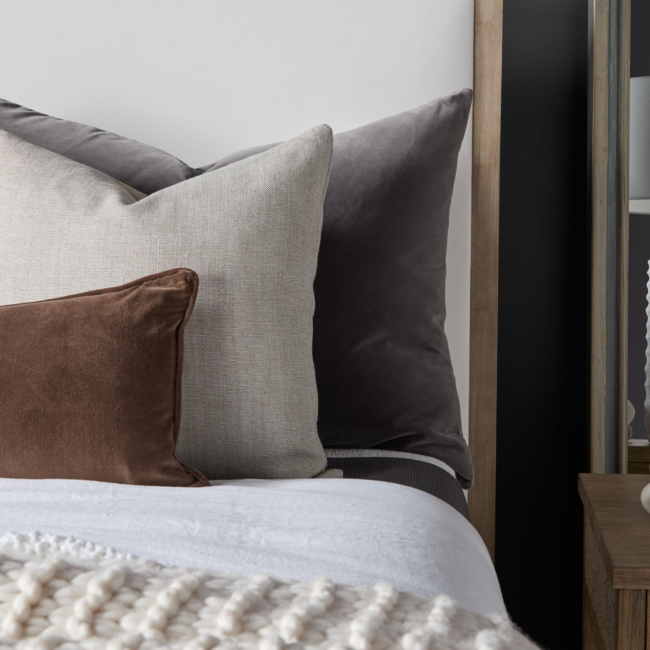 Emmett Standard King Bed