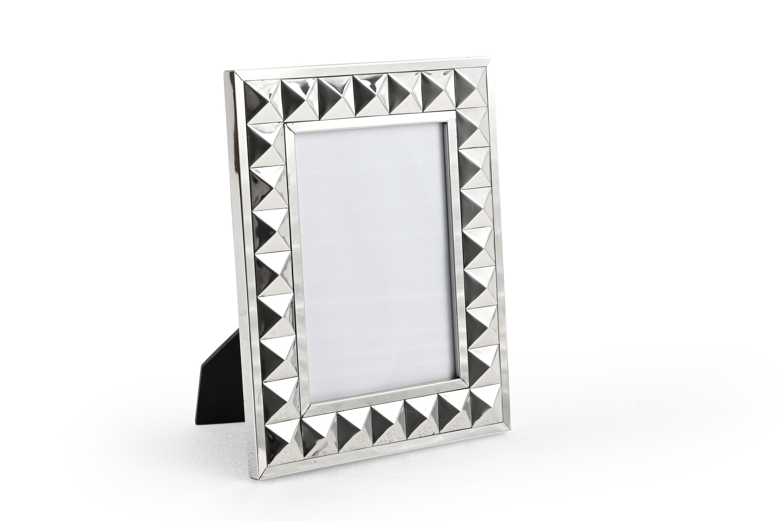 Wrenn 5x7 photo frame in polished silver finish with modern design