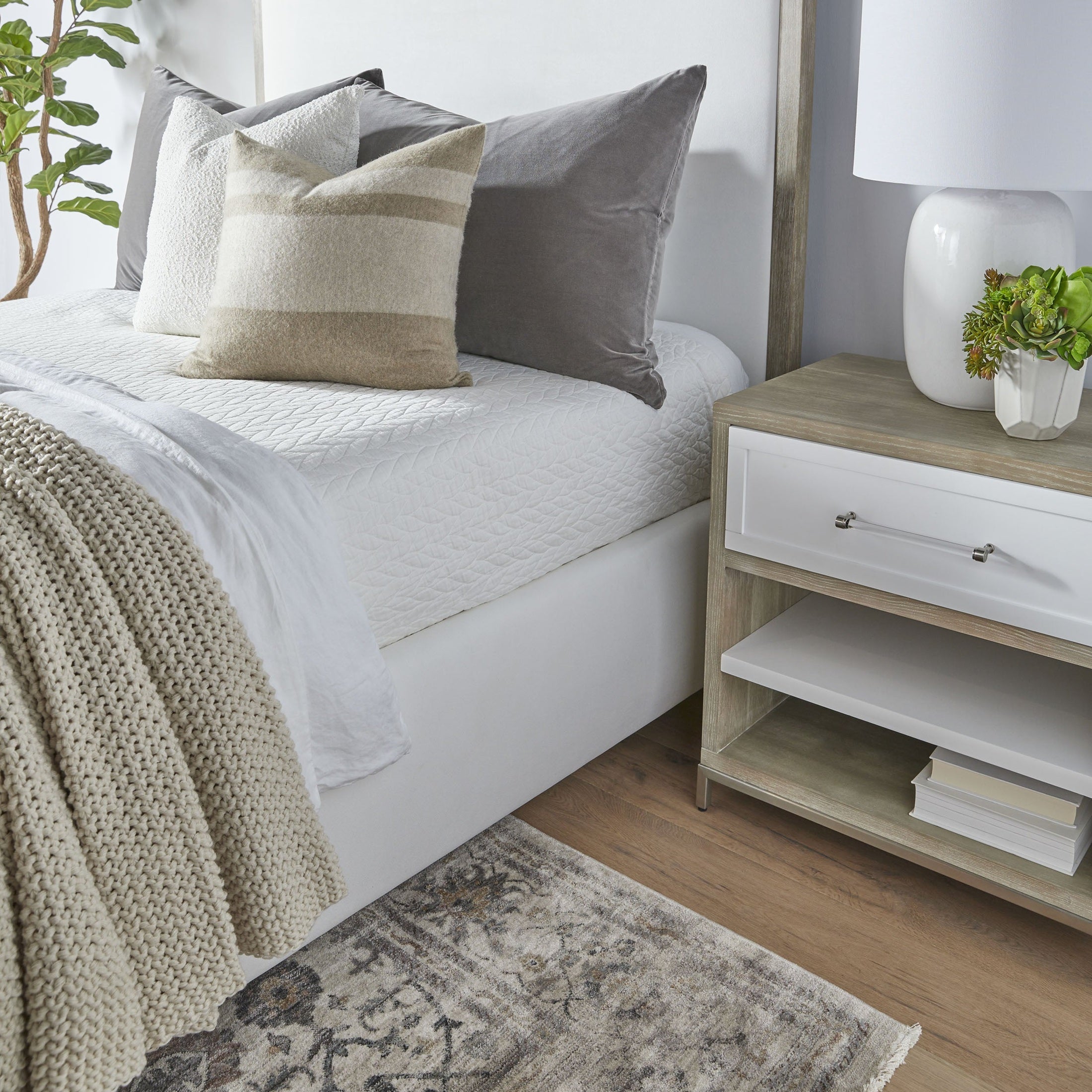 Emmett Queen Bed