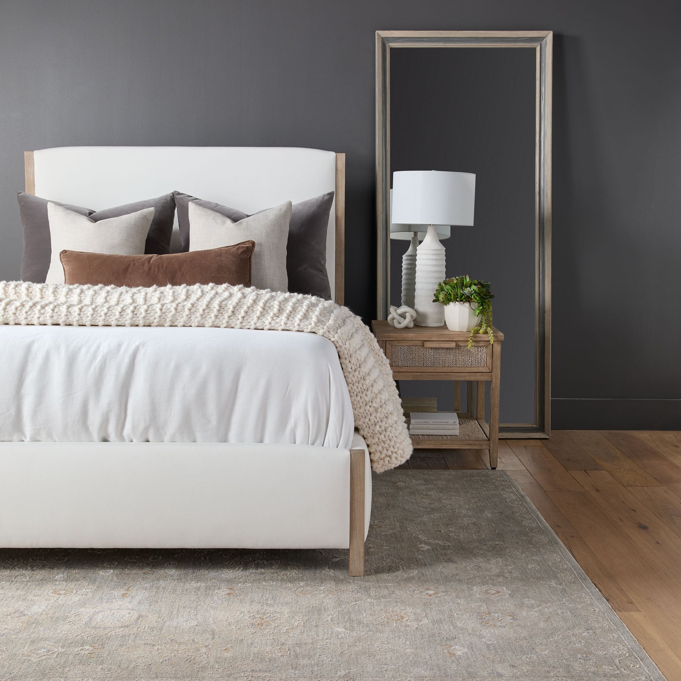 Emmett Standard King Bed