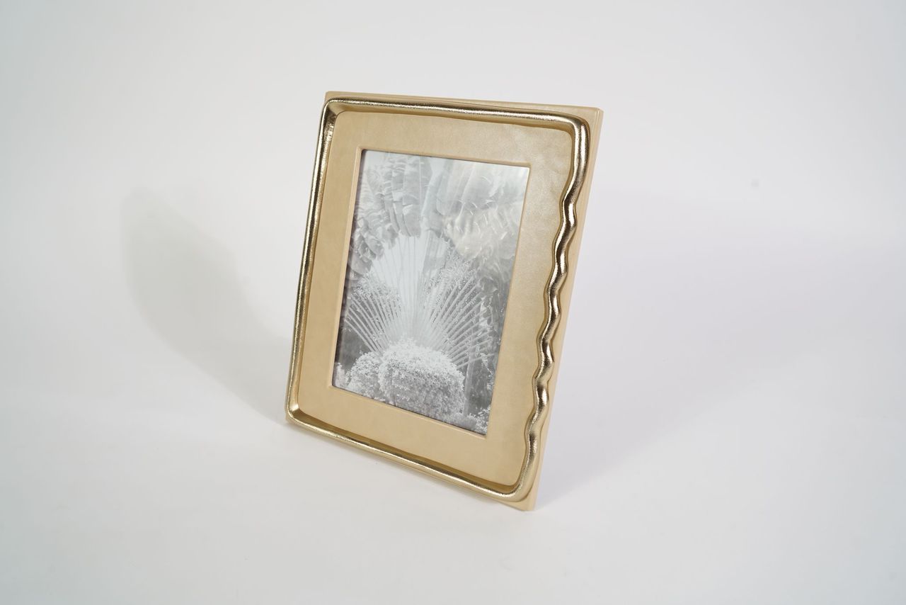 Kensington Photo Frame 10x8 in faux leather with woven accent and elegant design