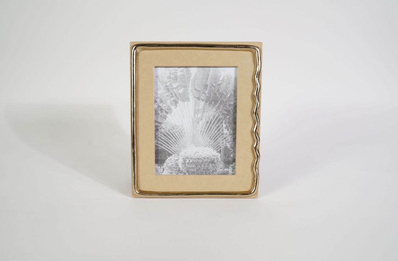 Kensington Photo Frame 10x8 in faux leather with woven accent and elegant design