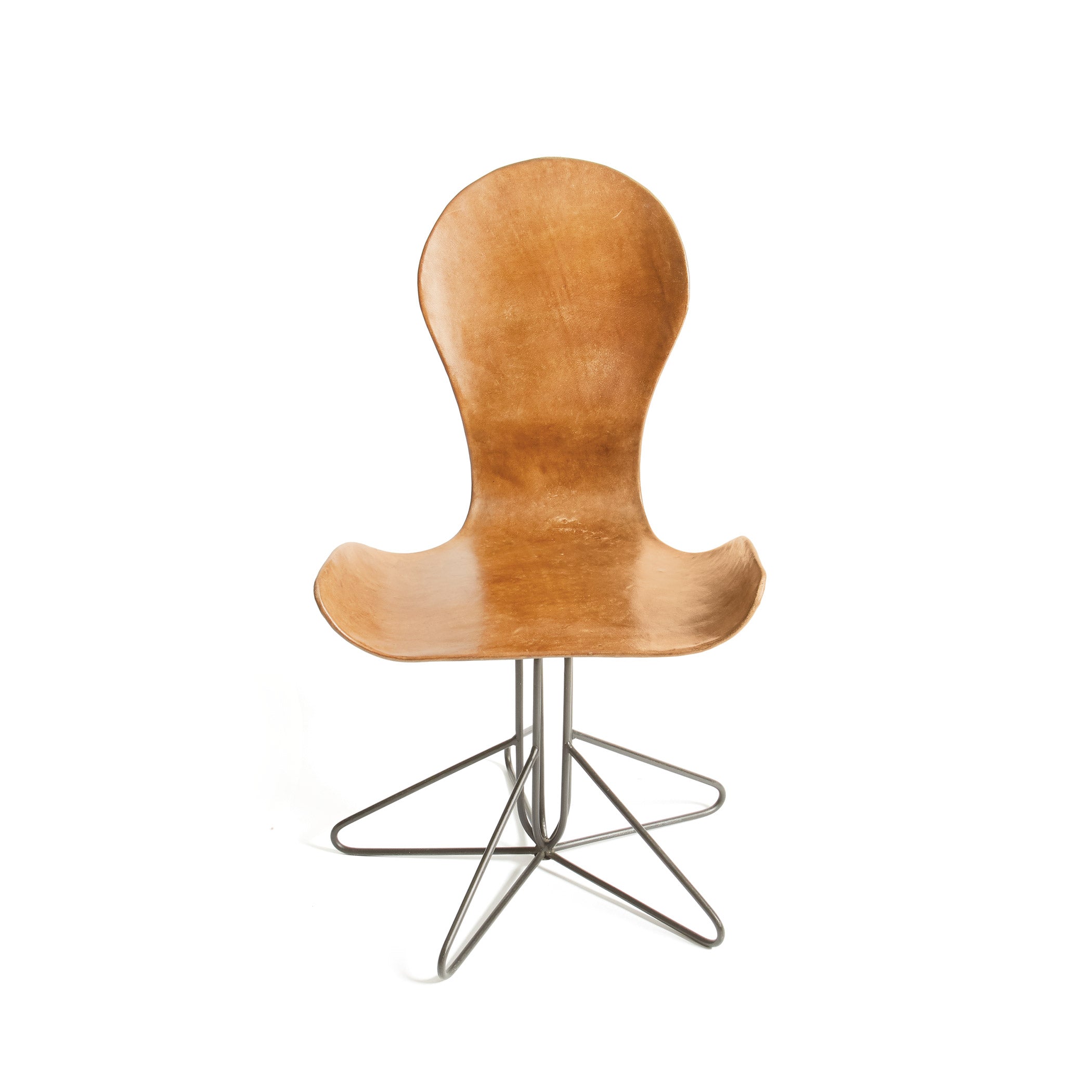 Michigan Leather Chair with sculptural cigar leather seat and angular metal base, elegant design by GO HOME